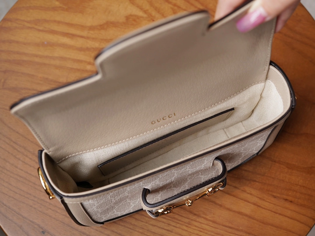 MOMO-- 658574-UULAG-9682 high quality version item：C-B461H1786Q