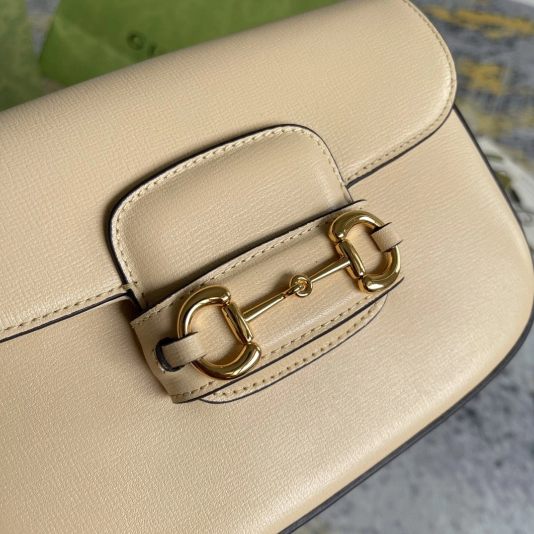 MOMO---658574 item : A-B00H1709A
