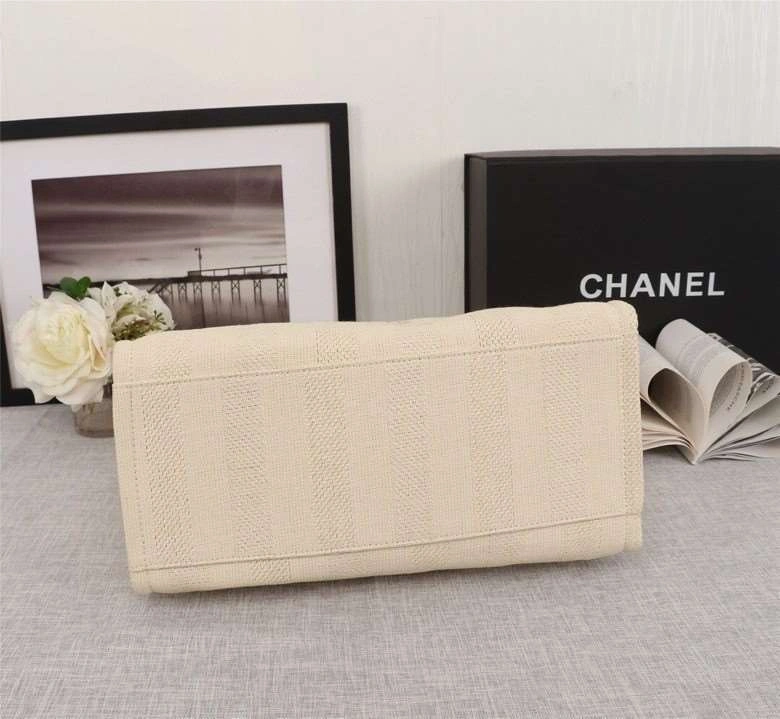 *MOMO---66942 item : A-B118G2825