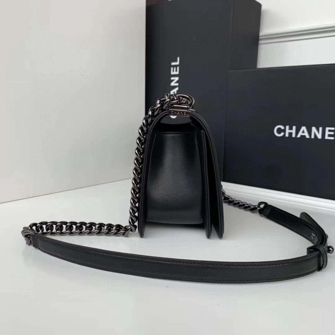 *MOMO---67086 Lambskin item : A-B00G2805