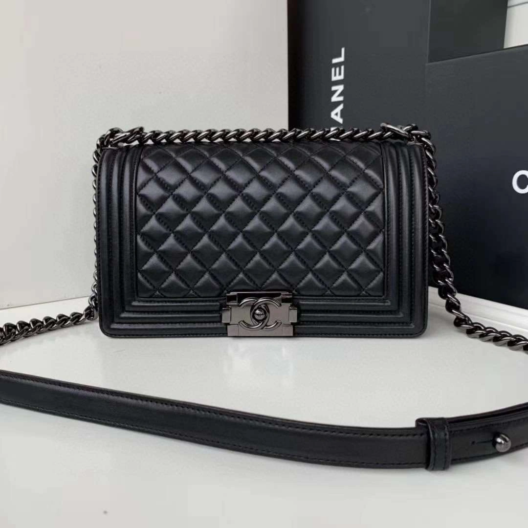 *MOMO---67086 Lambskin item : A-B00G2805
