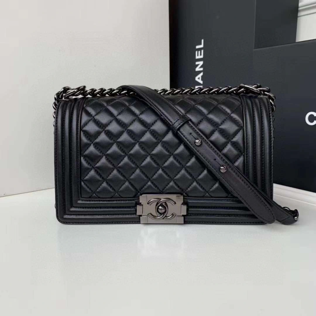 *MOMO---67086 Lambskin item : A-B00G2805