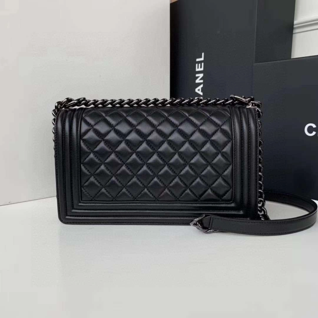 *MOMO---67086 Lambskin item : A-B00G2805
