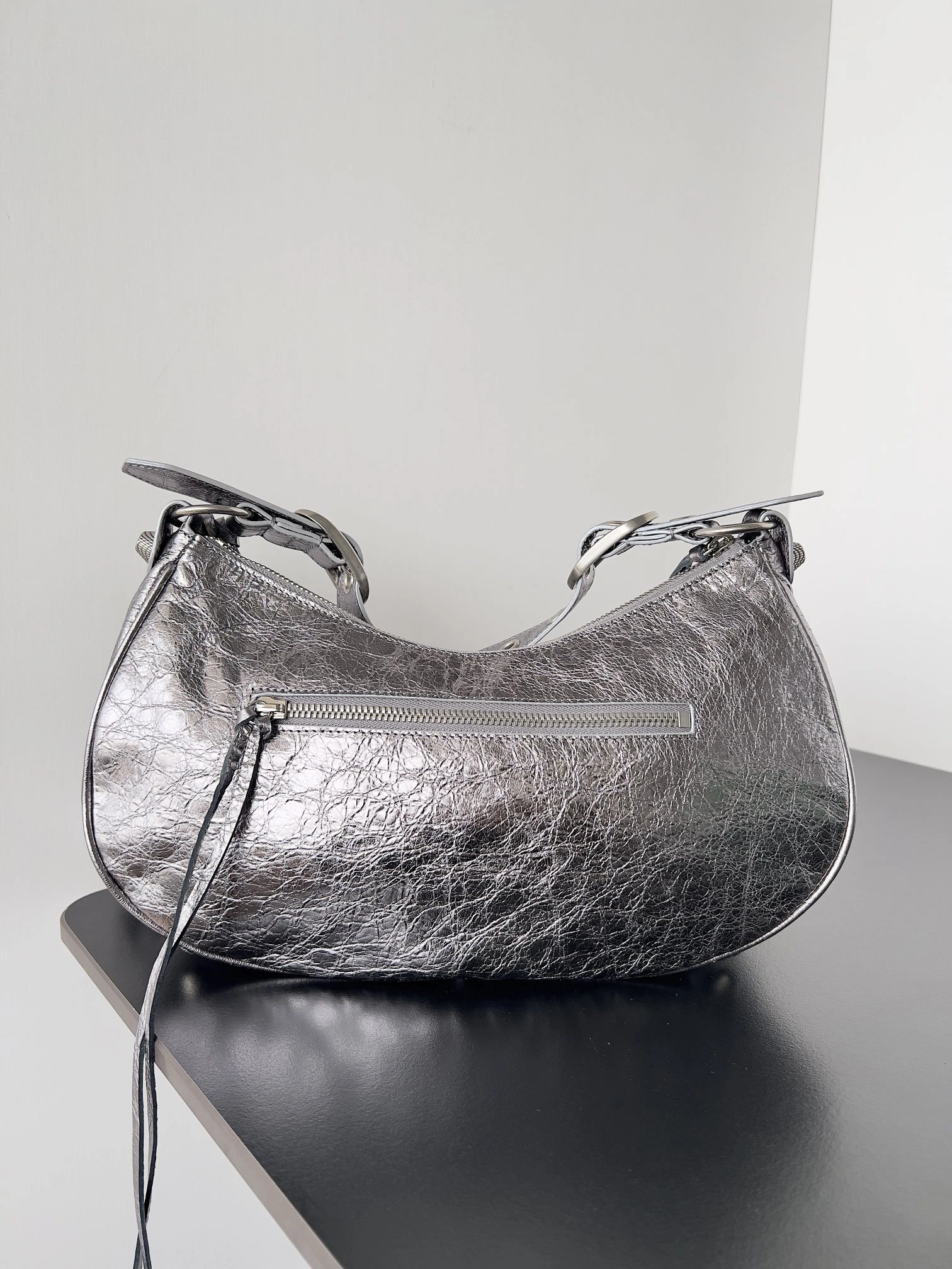 MOMO-- 6713070GT3Y8103 Le Cagole item:C-B063L0863R