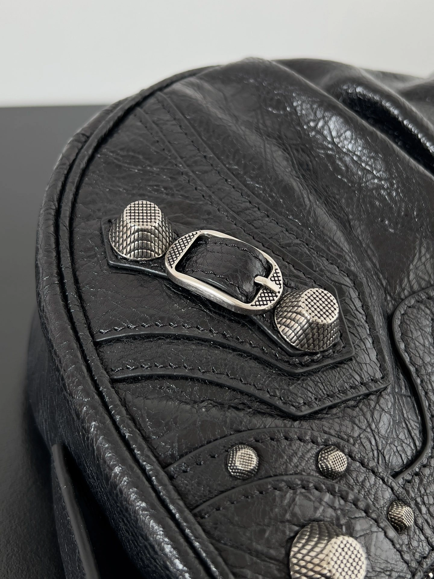 MOMO-- 6713071VG9Y1000 Le Cagole item:C-B063L0807R