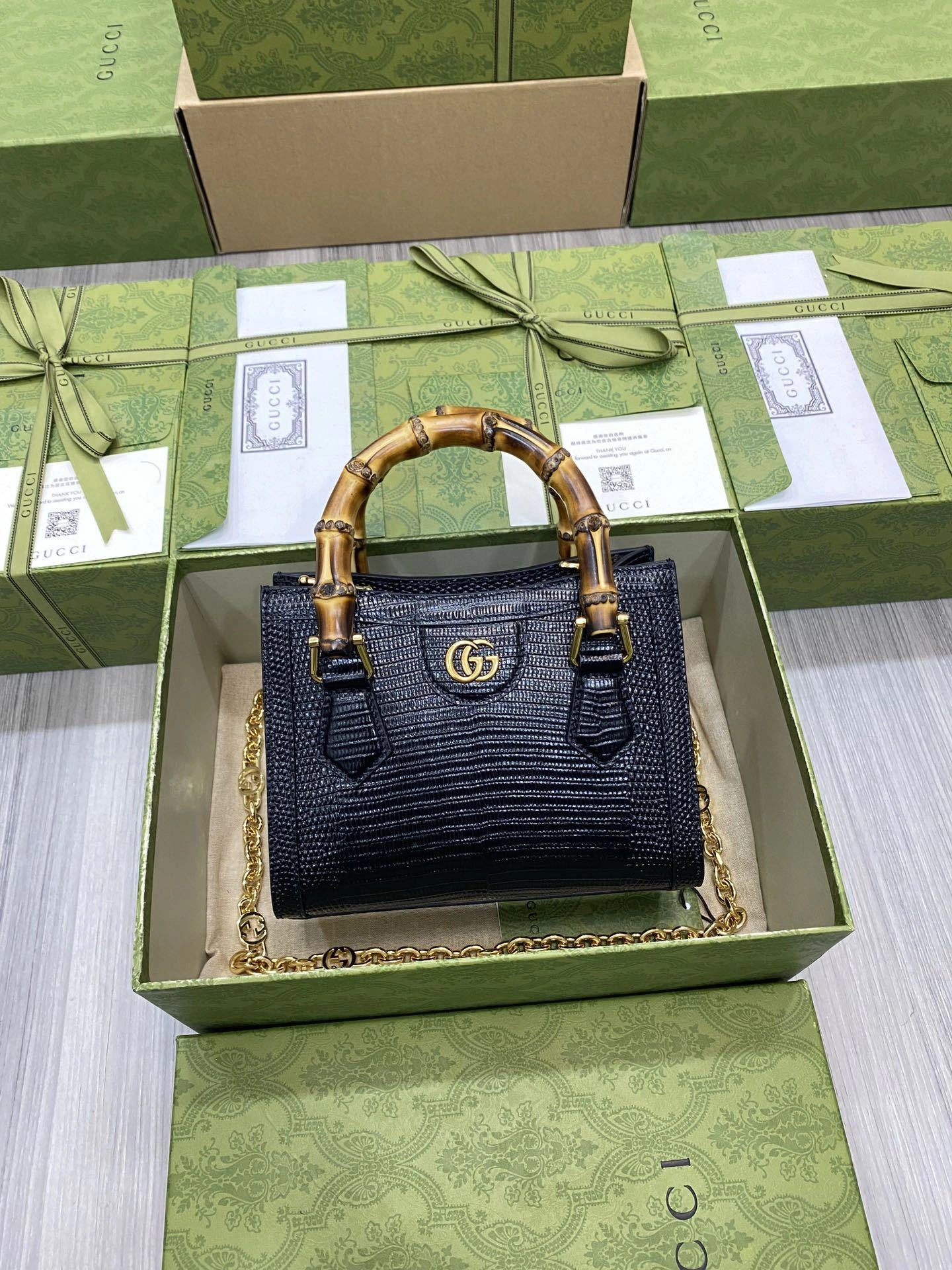 MOMO-- 675800-LUZ0G-1000 high quality version item：C-B007F1867R