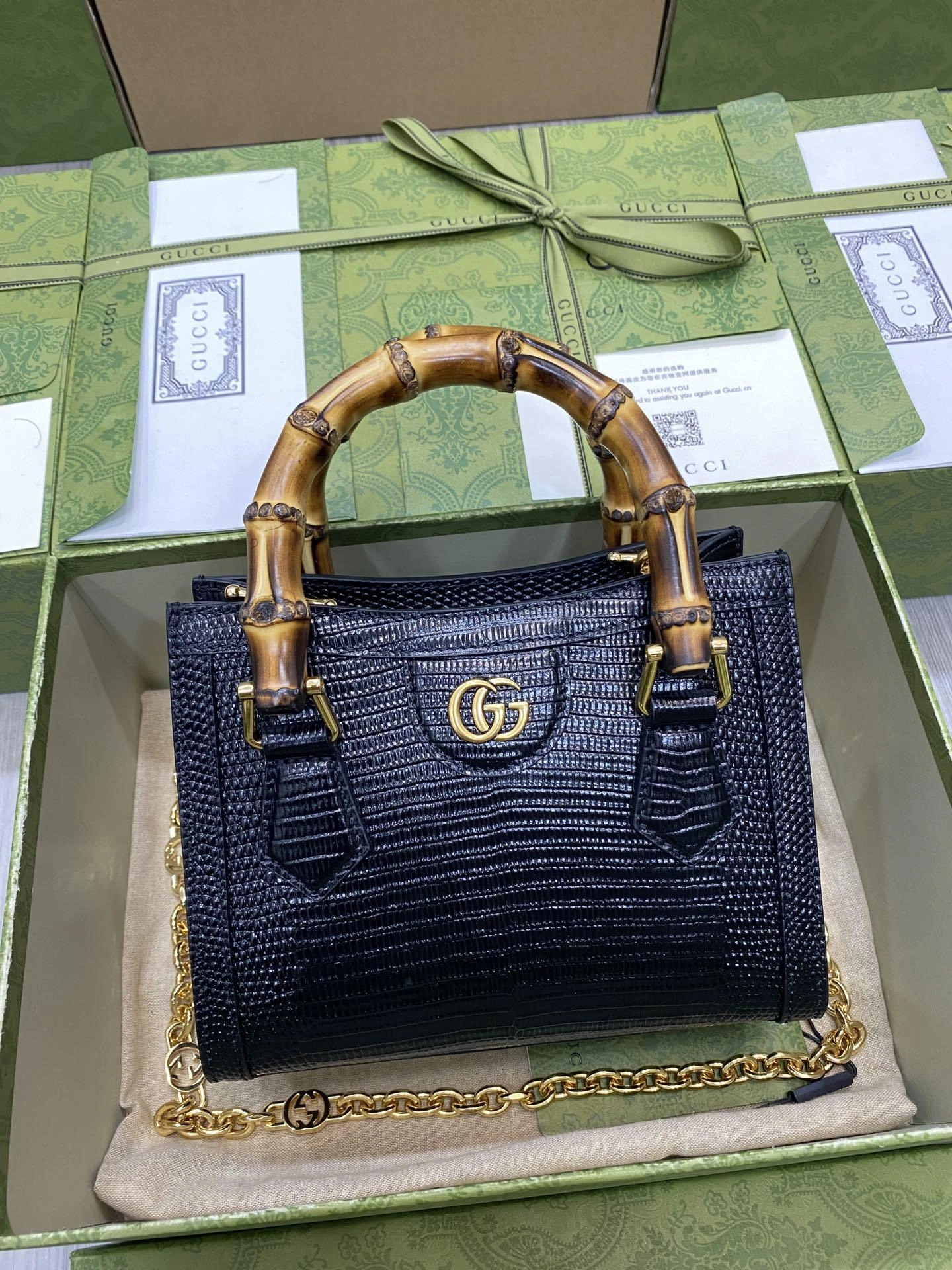 MOMO-- 675800-LUZ0G-1000 high quality version item：C-B007F1867R