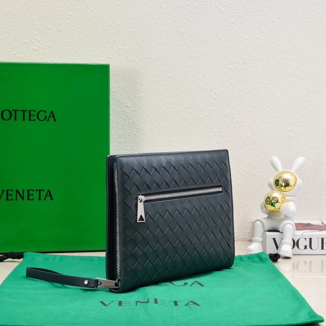 MOMO-- 693675V0E513121 cowhide item:C-B134L0935R