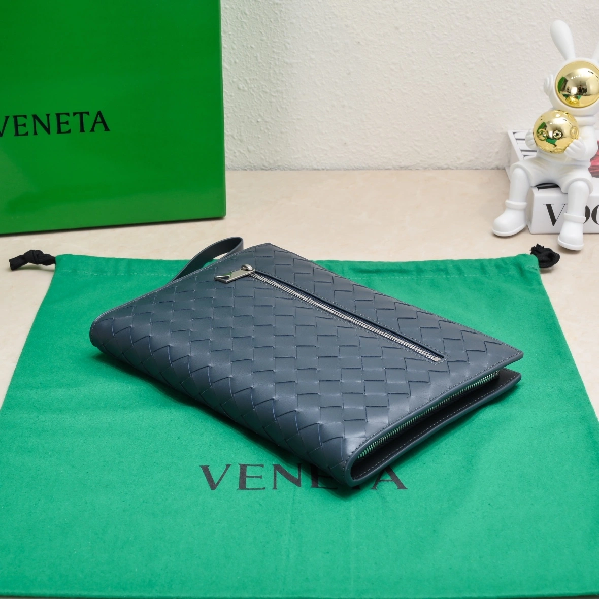 MOMO-- 693675V0E513121 cowhide item:C-B134L0935R