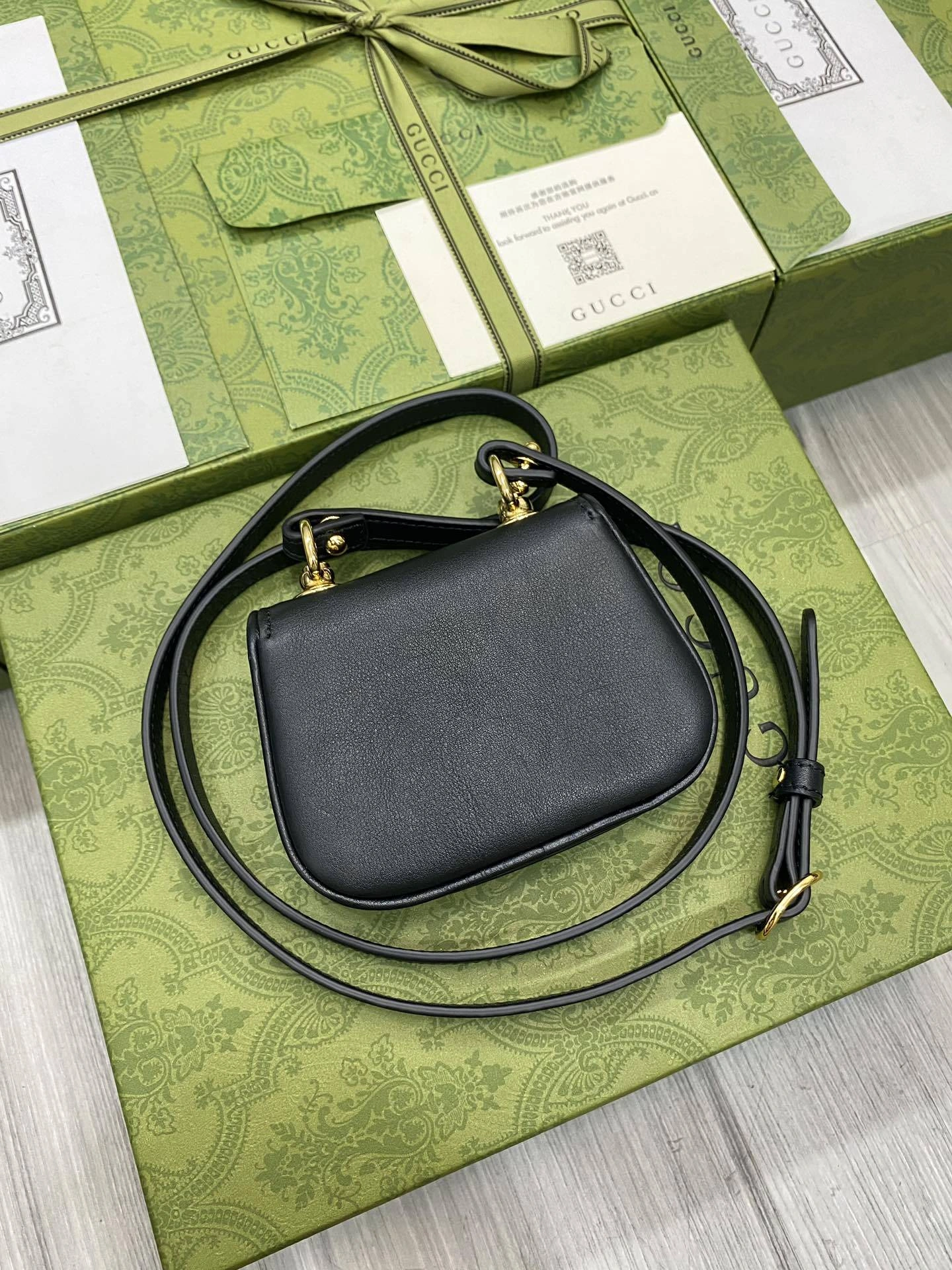 MOMO-- 698635-UXX0G-1000 high quality version item：C-B007F1838R