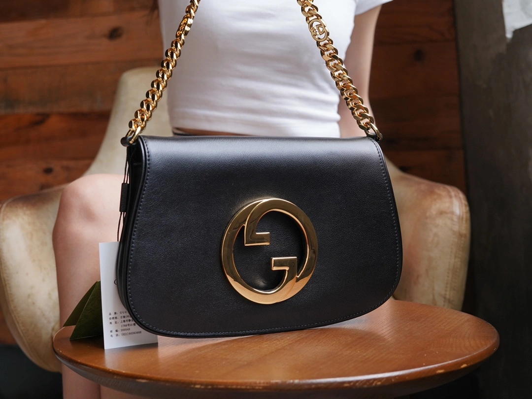 MOMO-- 699268-UXX0G-1000 high quality version item：C-B461H1120Q