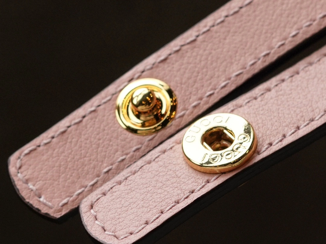 MOMO-- 699268-UXX0G-6910 high quality version item：C-B461H1122Q