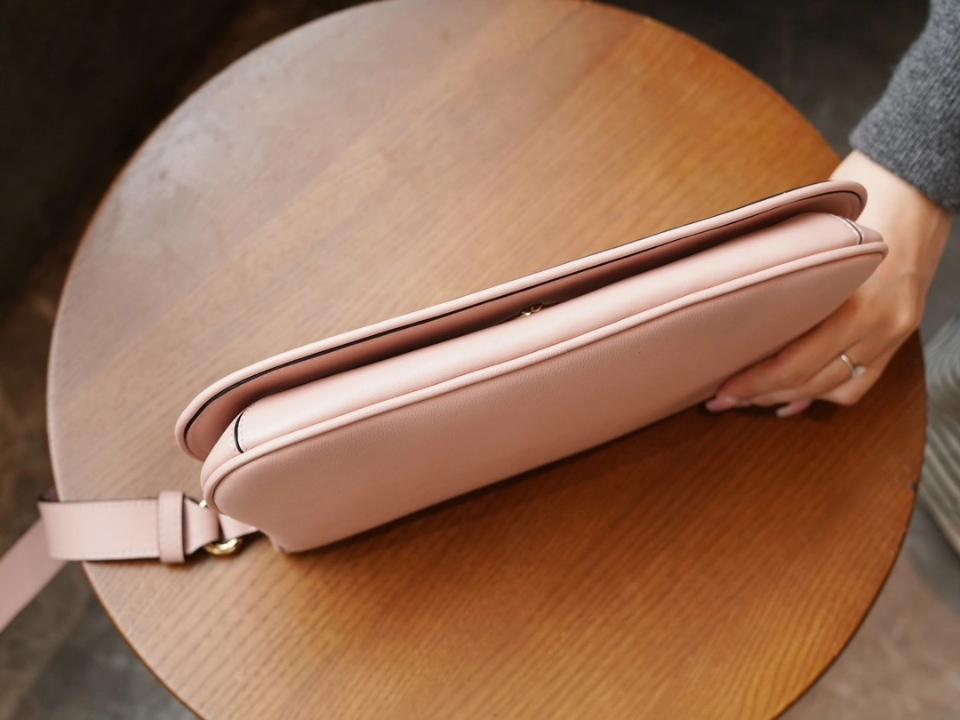 MOMO-- 699268-UXX0G-6910 high quality version item：C-B461H1122Q
