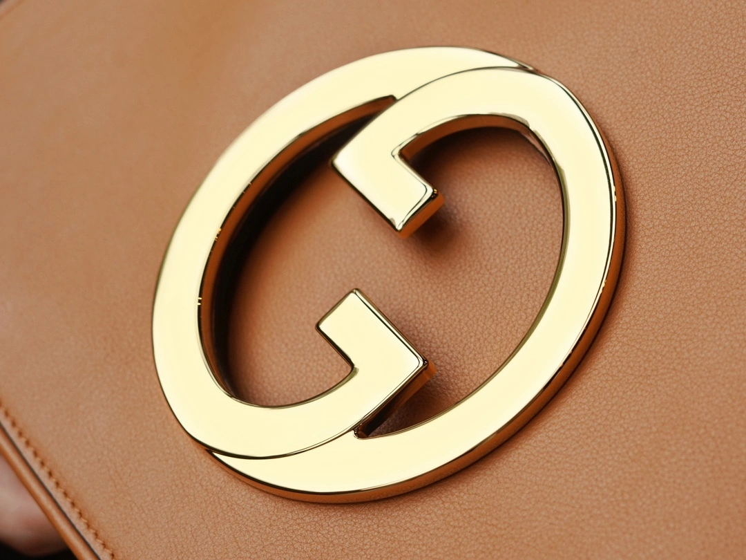 MOMO-- 699268-UXX0G-8351 high quality version item：C-B461H1121Q