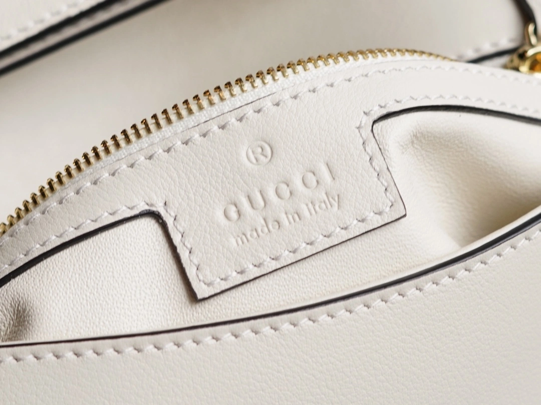 MOMO-- 699268 UXX0G 9022 699268-UXX0G-9022 high quality version item：C-B461H1119Q