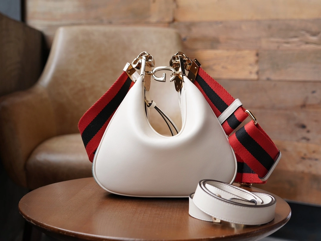 MOMO-- 699409-UXWBG-9109 high quality version item：C-B461H1622Q