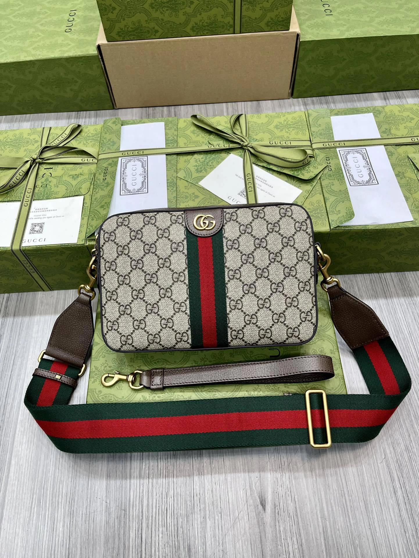 MOMO-- 699439-9C2ST-8920 high quality version item：C-B007F1830R