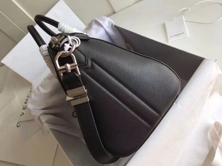 MOMO-- 6iv593hy BB05117012-001 Antigona goatskin item:D-B063G2663