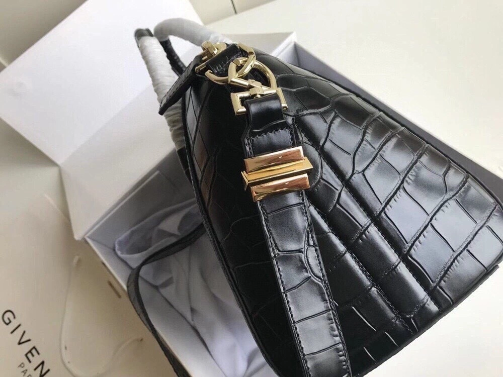 MOMO-- 6iv593hy BB500JB0LK-001 item:D-B063H0397T