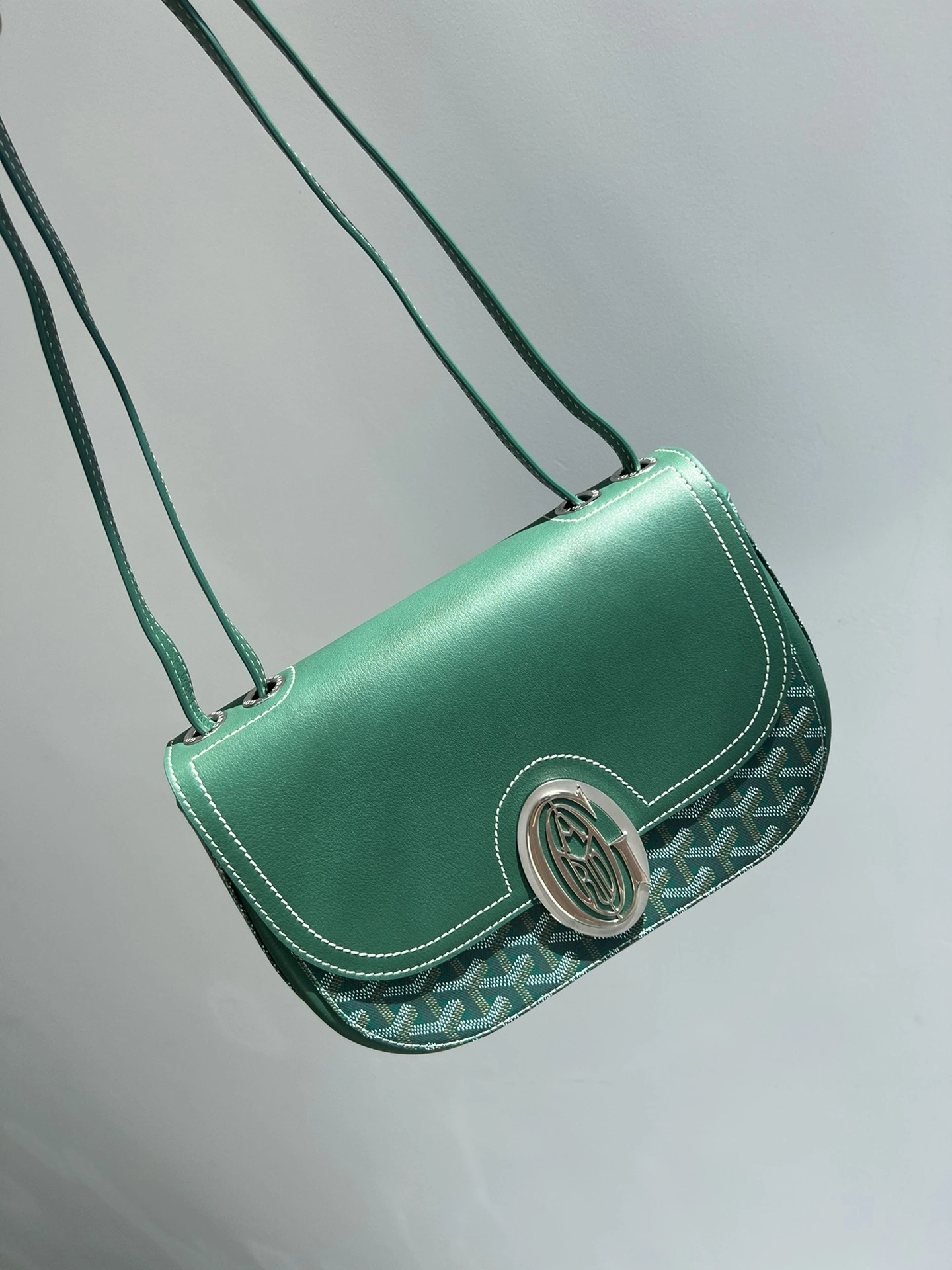 MOMO-- 6oy1r4 233SH2PMLTY09CL09P cowhide item:D-B432F2413