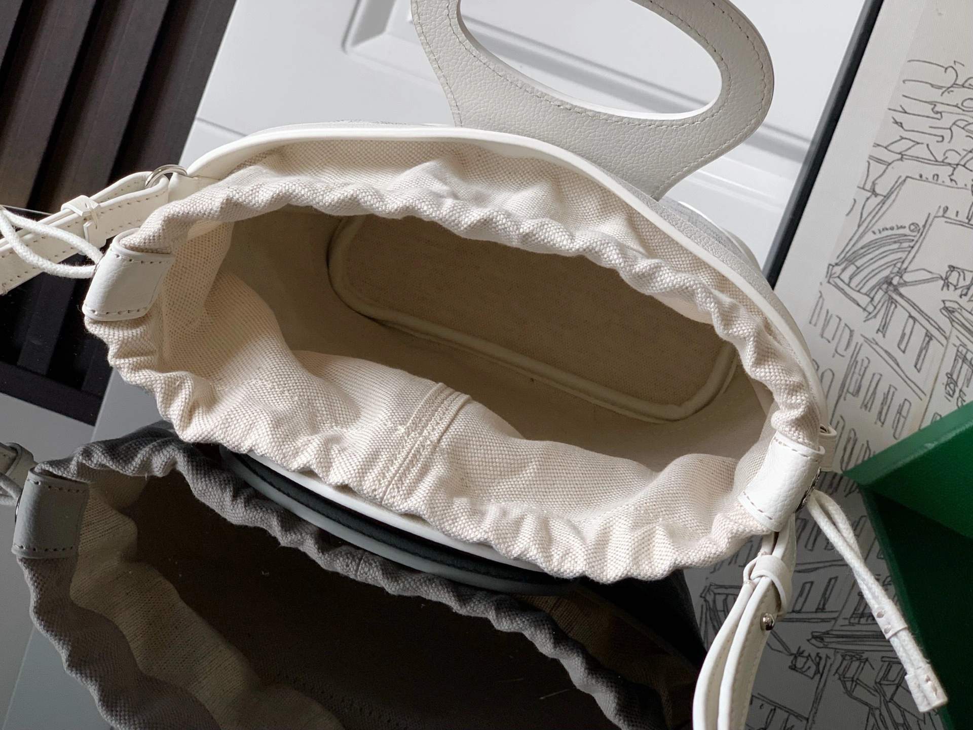 MOMO-- 6oy1r4 BELUGAMINTY-50CL50P high quality version Beluga item:F-B063B0216