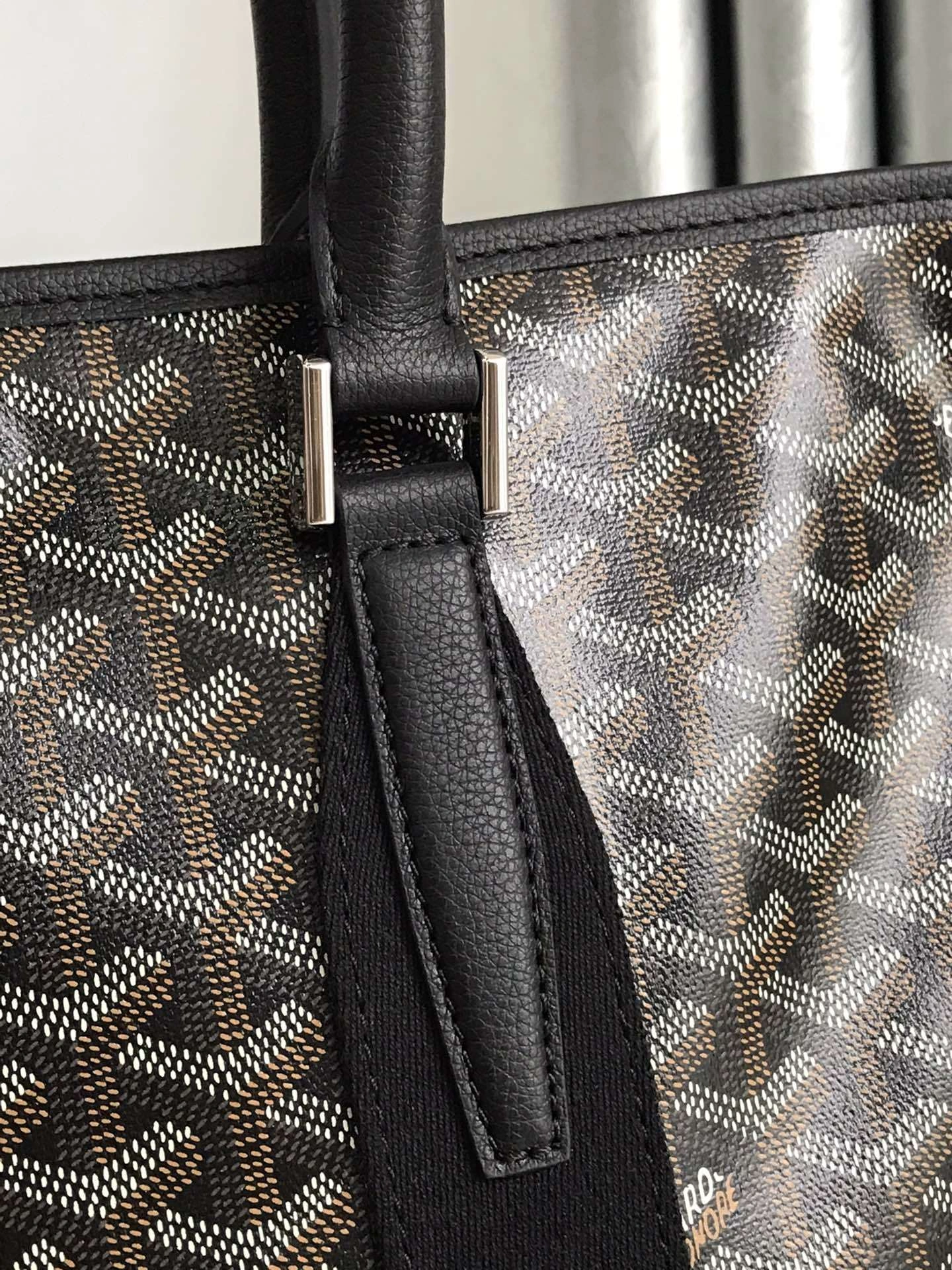 MOMO-- 6oy1r4 MORDOCPMLTY-01CL01P high quality version MORVAN item:F-B664A2332