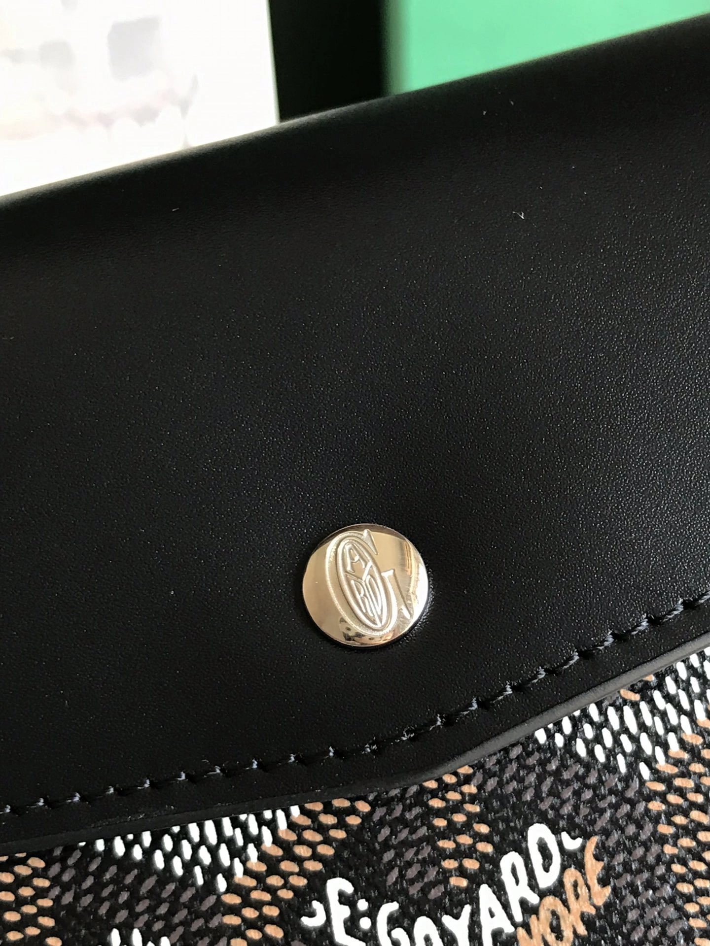 &MOMO-- 6oy1r4 STGABRPMLTY-01CL01P Calfskin item:D-B063G2045