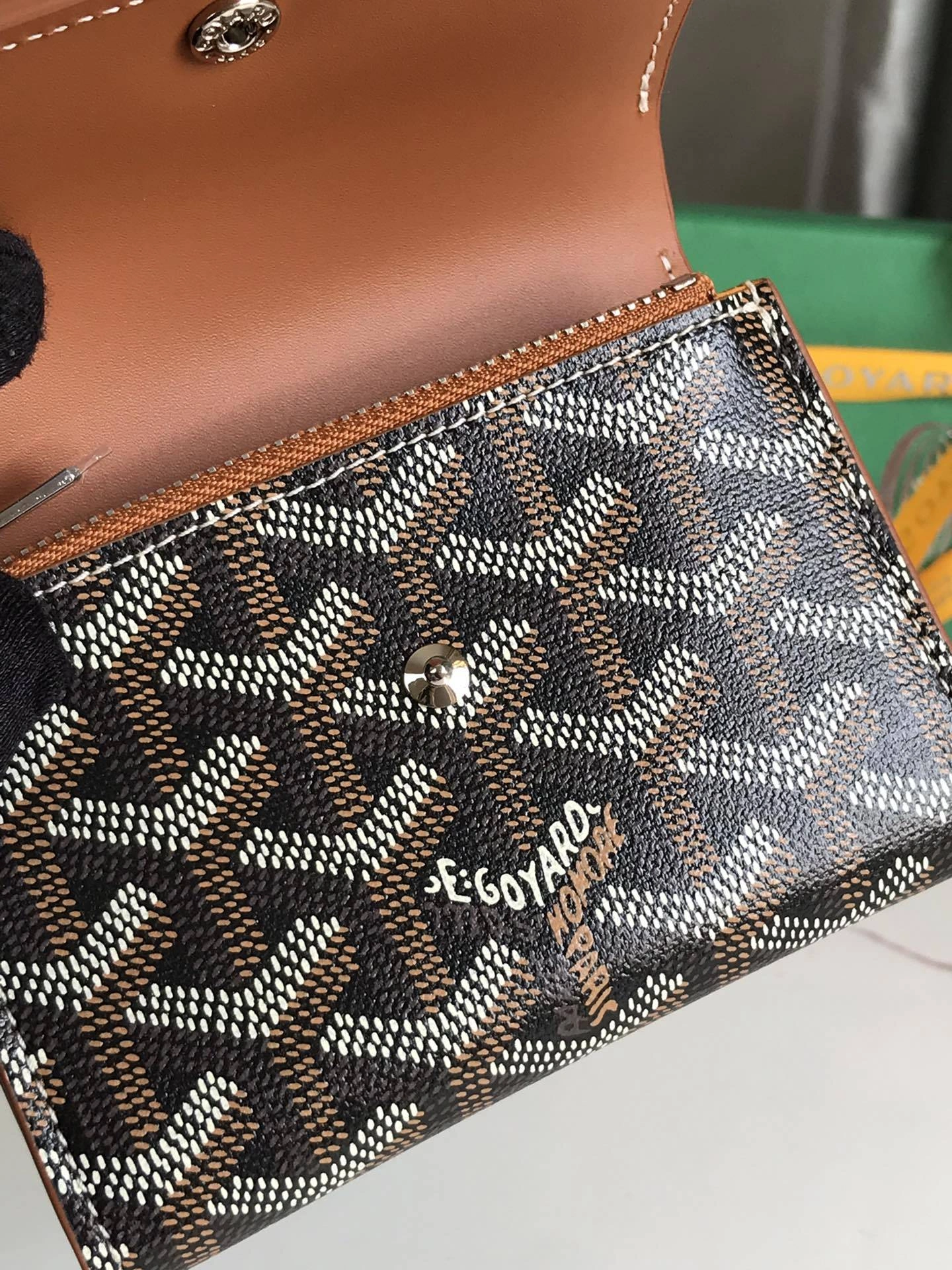 MOMO-- 6oy1r4 STGABRPMLTY-01CL03P Calfskin item:D-B063G2036