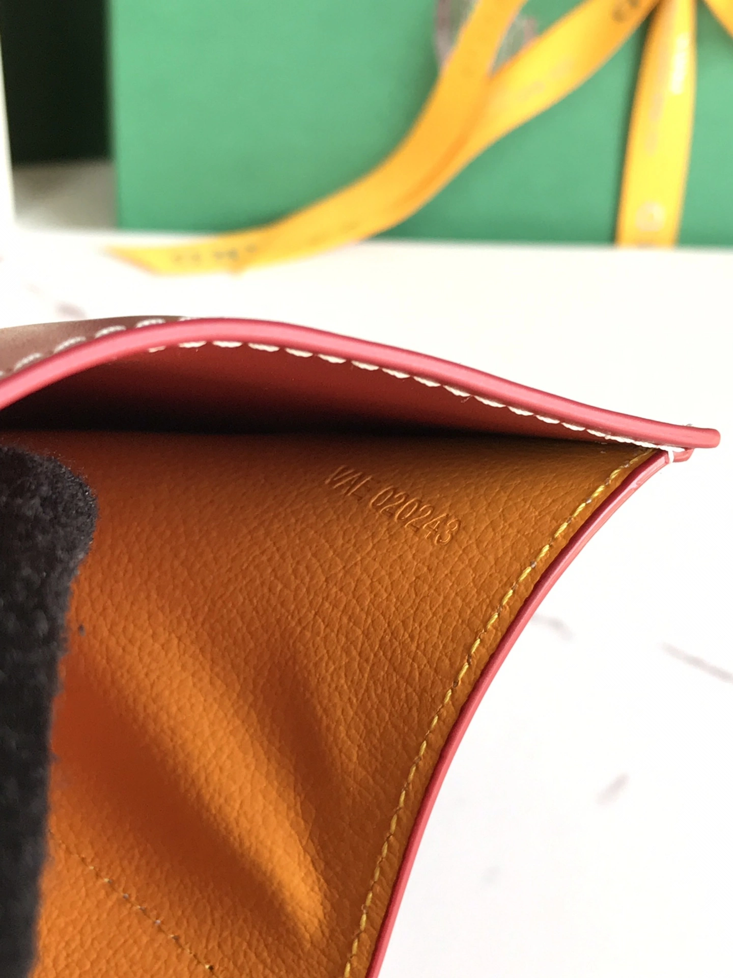 MOMO-- 6oy1r4 STGABRPMLTY-02CL02P Calfskin item:D-B063G2043