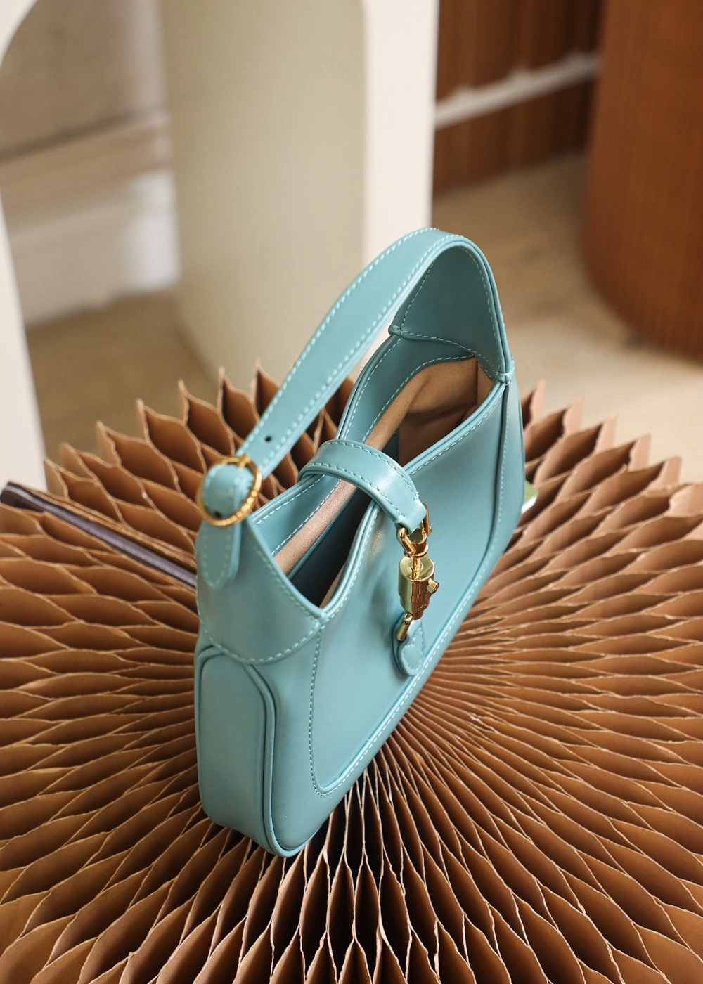 MOMO-- 6u33i 637091 10O0G 4933 𝐉𝐚𝐜𝐤𝐢𝐞 1961 high quality version item:D-B000K2332