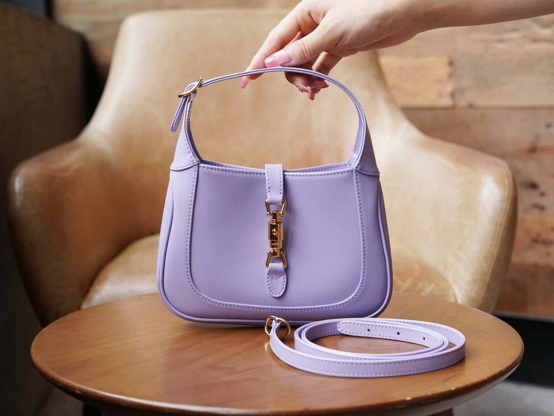MOMO-- 6u33i 637091-10O0G-5306 Jackie 1961 item:D-B461F1972