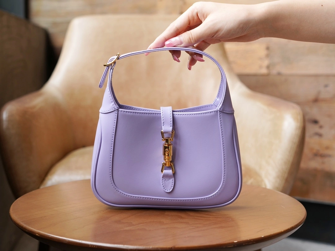 MOMO-- 6u33i 637091-10O0G-5306 Jackie 1961 item:D-B461F1972