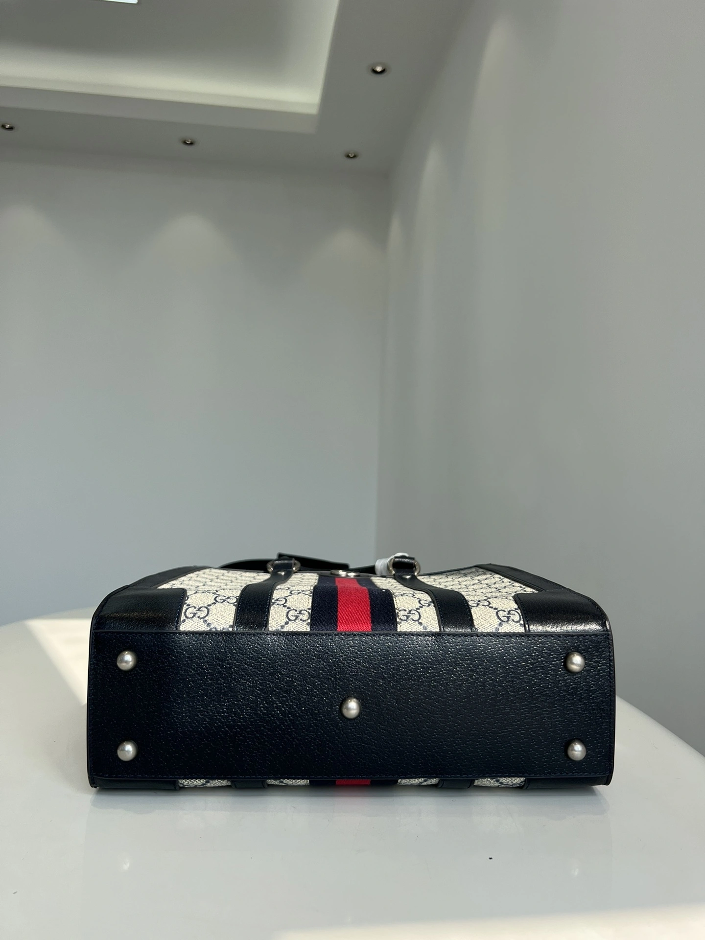 MOMO-- 6u33i 724685-9C2SN-4076 O Phidia cowhide item:D-B432F2071