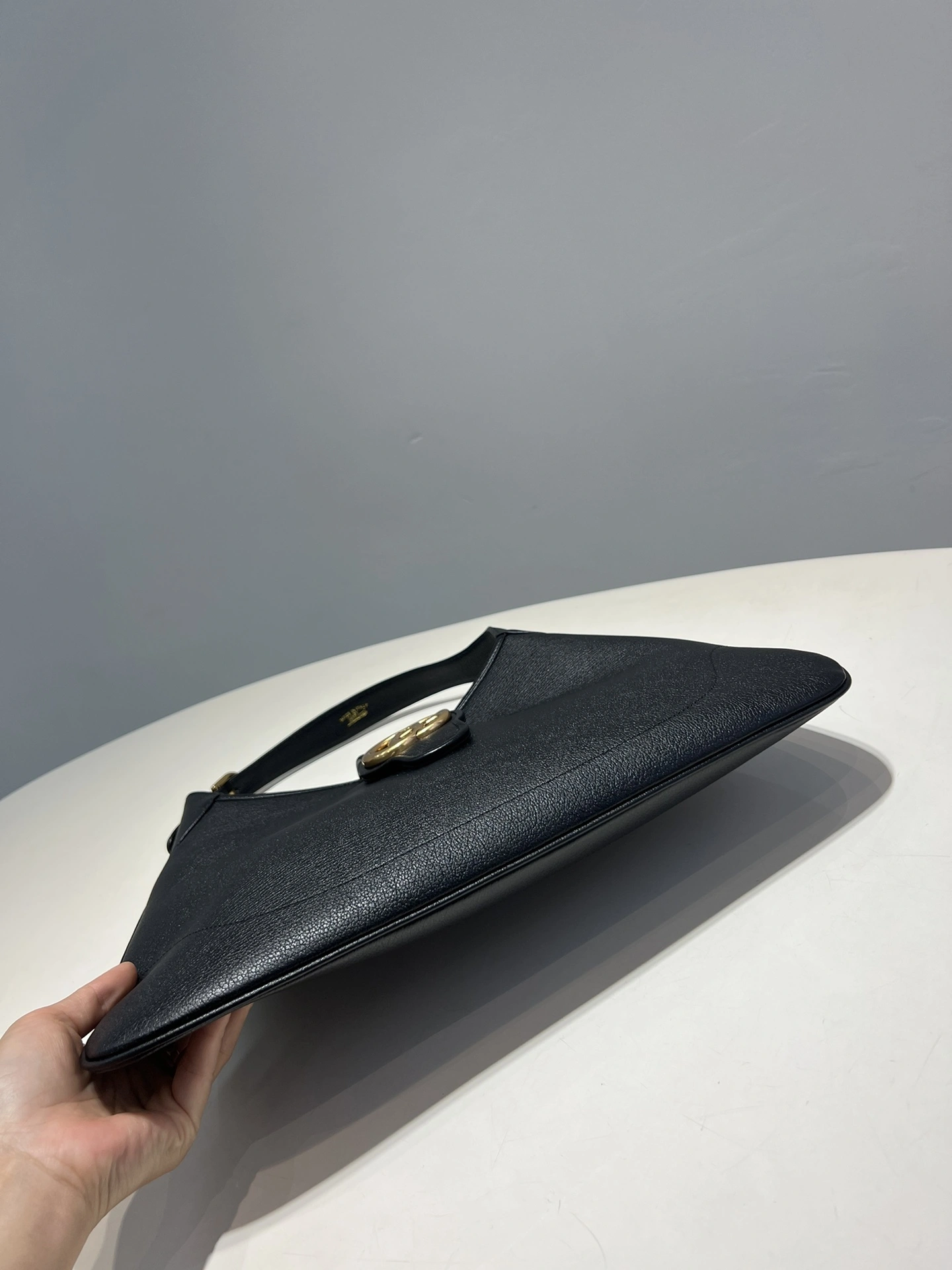MOMO-- 6u33i 726127-4AAA9-F100 A Phrodife Calfskin item:D-B432F2069