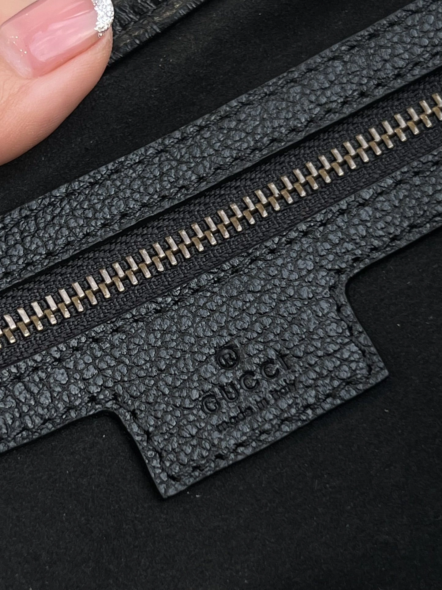 MOMO-- 6u33i 726127-4AAA9-F100 A Phrodife Calfskin item:D-B432F2069