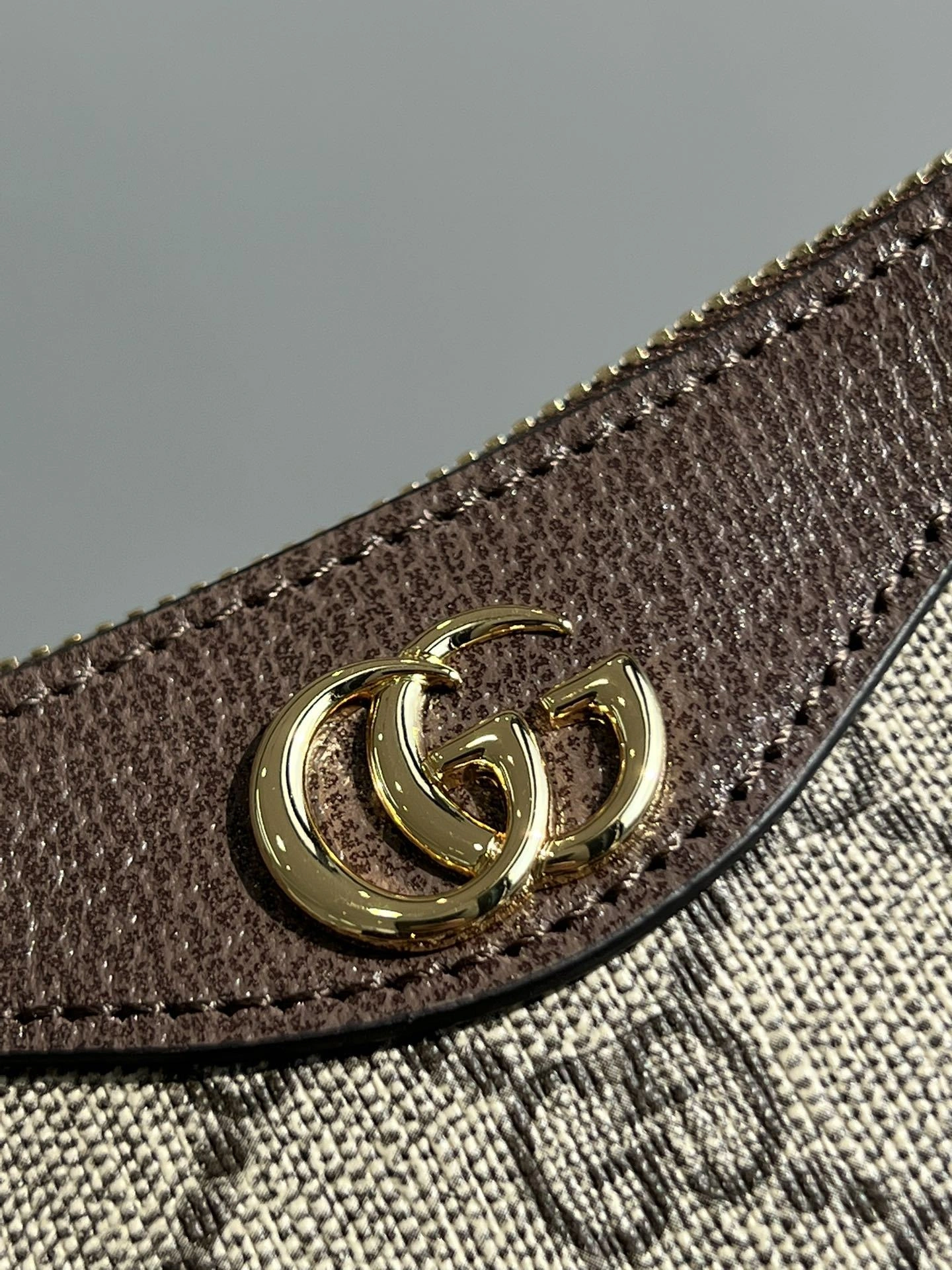 MOMO-- 6u33i 735145-KAAAD-8358 O Phidia cowhide item:D-B432F2074