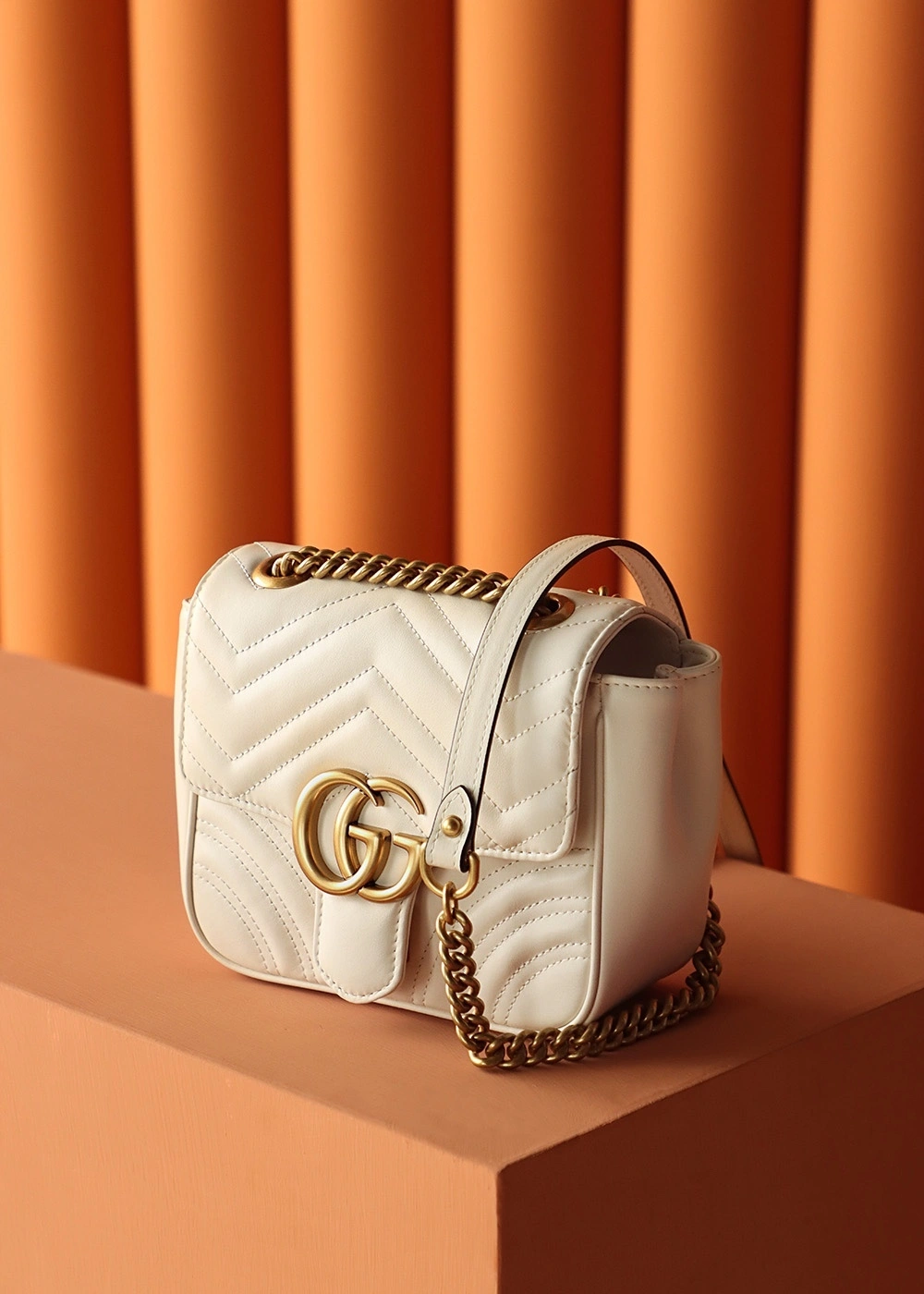 MOMO-- 6u33i 739682 AABZC 1712 high quality version item:D-B009K2678