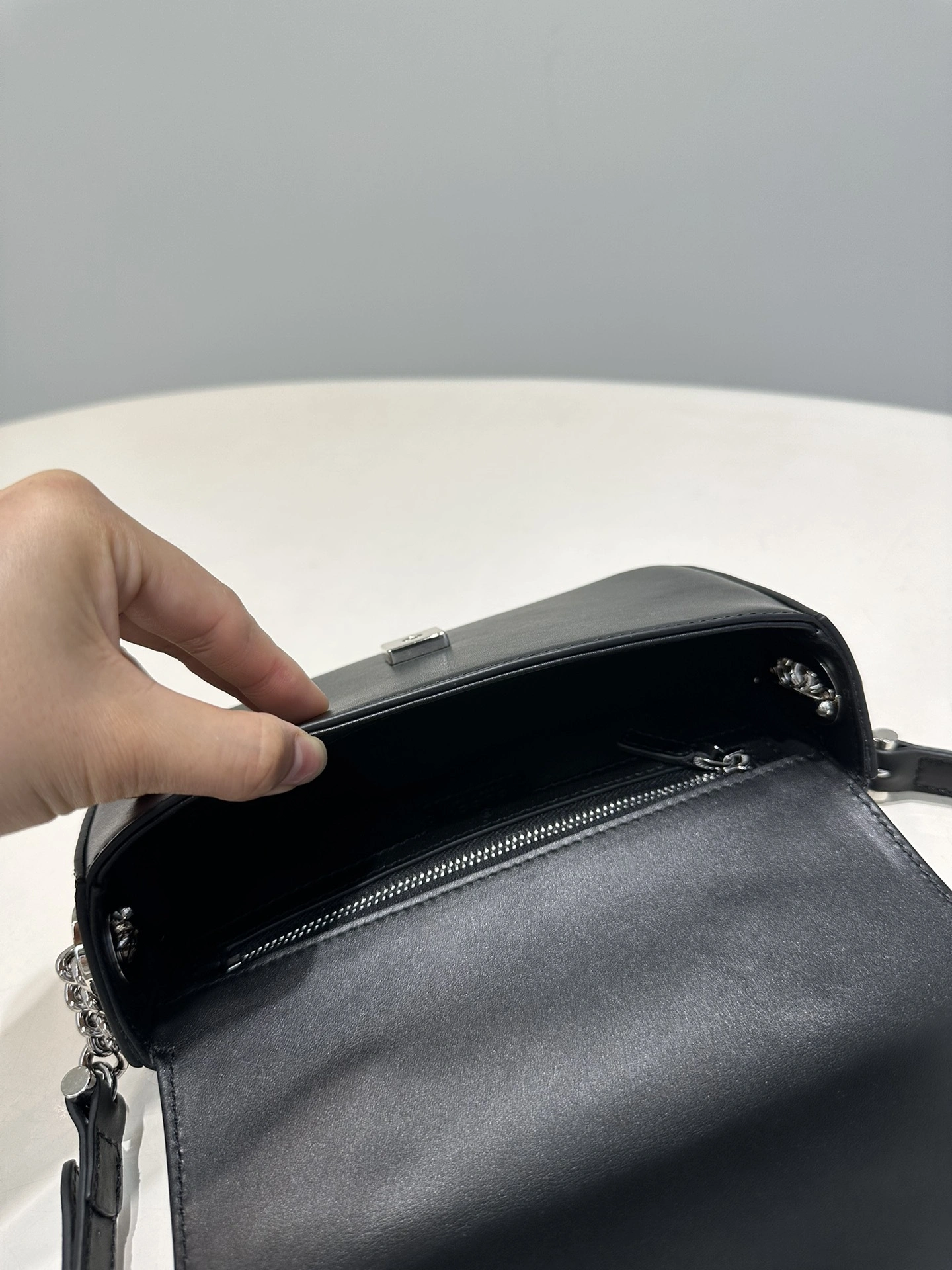 MOMO-- 6u33i 739722-AABSG-1000 Petite GG Calfskin item:D-B432F2404