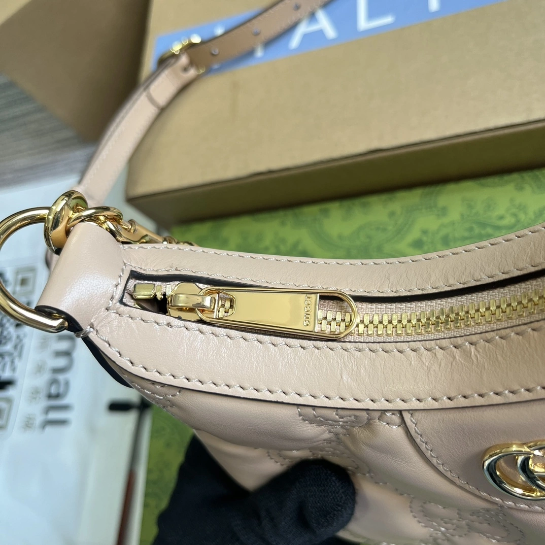 MOMO-- 6u33i 739736 UM8IG 9500 high quality version item:D-B000K2318