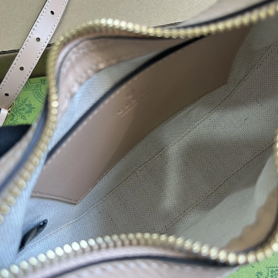 MOMO-- 6u33i 739736 UM8IG 9500 high quality version item:D-B000K2318
