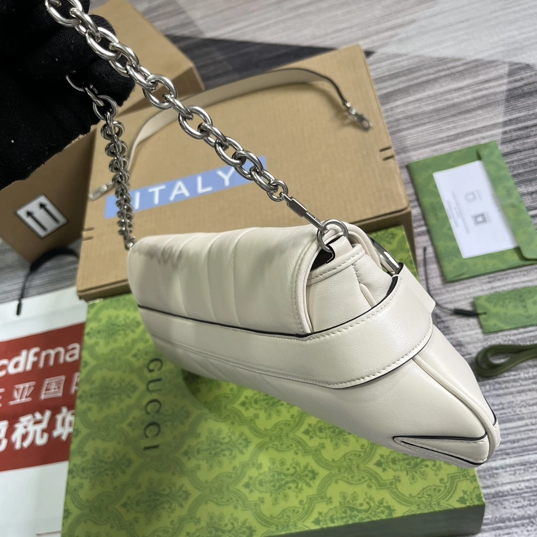 MOMO-- 6u33i 764255 AACU1 9014 high quality version item:D-B815K2324