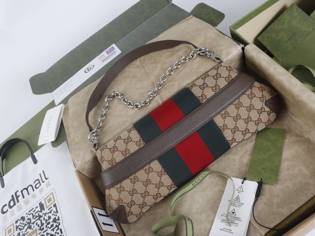 MOMO-- 6u33i 764255 FACM2 8747 cowhide high quality version item:D-B000K2325