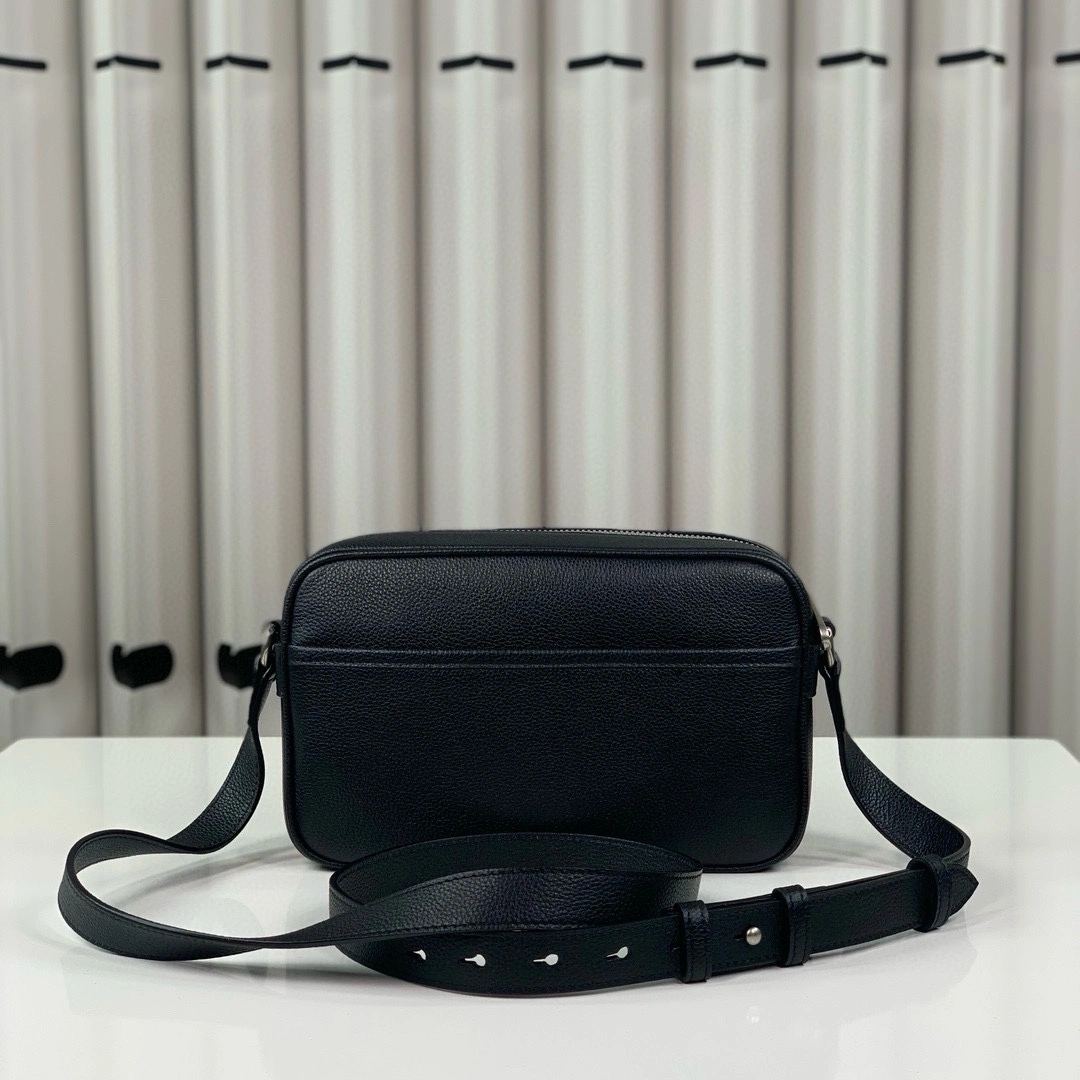 MOMO-- 6u33i 768391-AACYX-8446 item:D-B000G3118