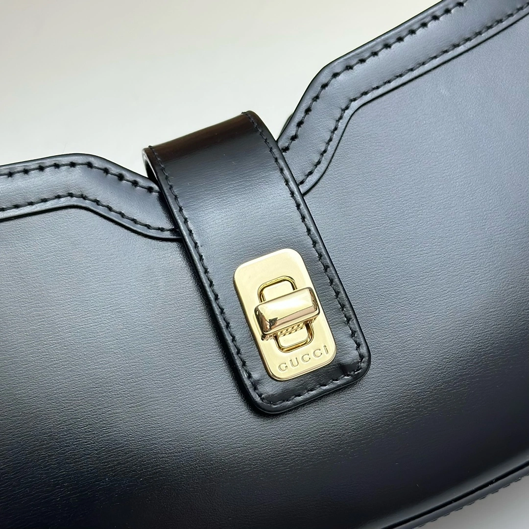 MOMO-- 6u33i 786015-AADHE-1060 item:D-B063G2652