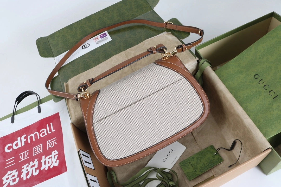 MOMO-- 6u33i 815716-HAAKF-2545 high quality version cowhide item:E-B000D1532