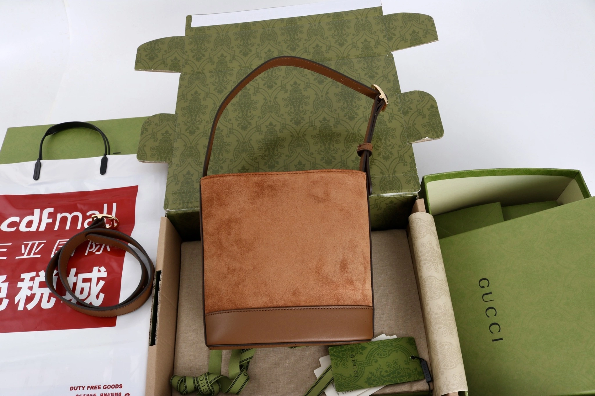 MOMO-- 6u33i 833665-CAAAV-2718 high quality version 73 cowhide item:E-B000D1509