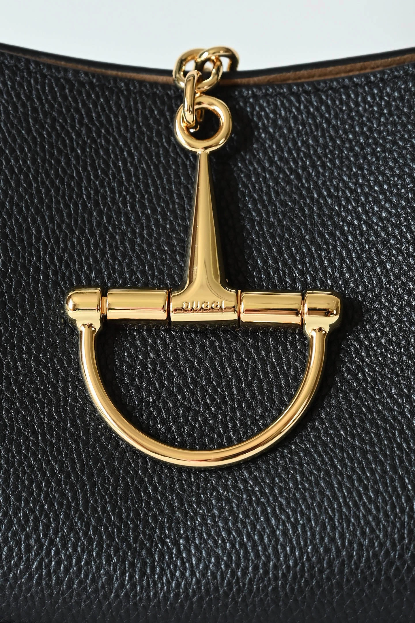 MOMO-- 6u33i 837467-AAEAO-1000 high quality version Emblem item:E-B000D1513