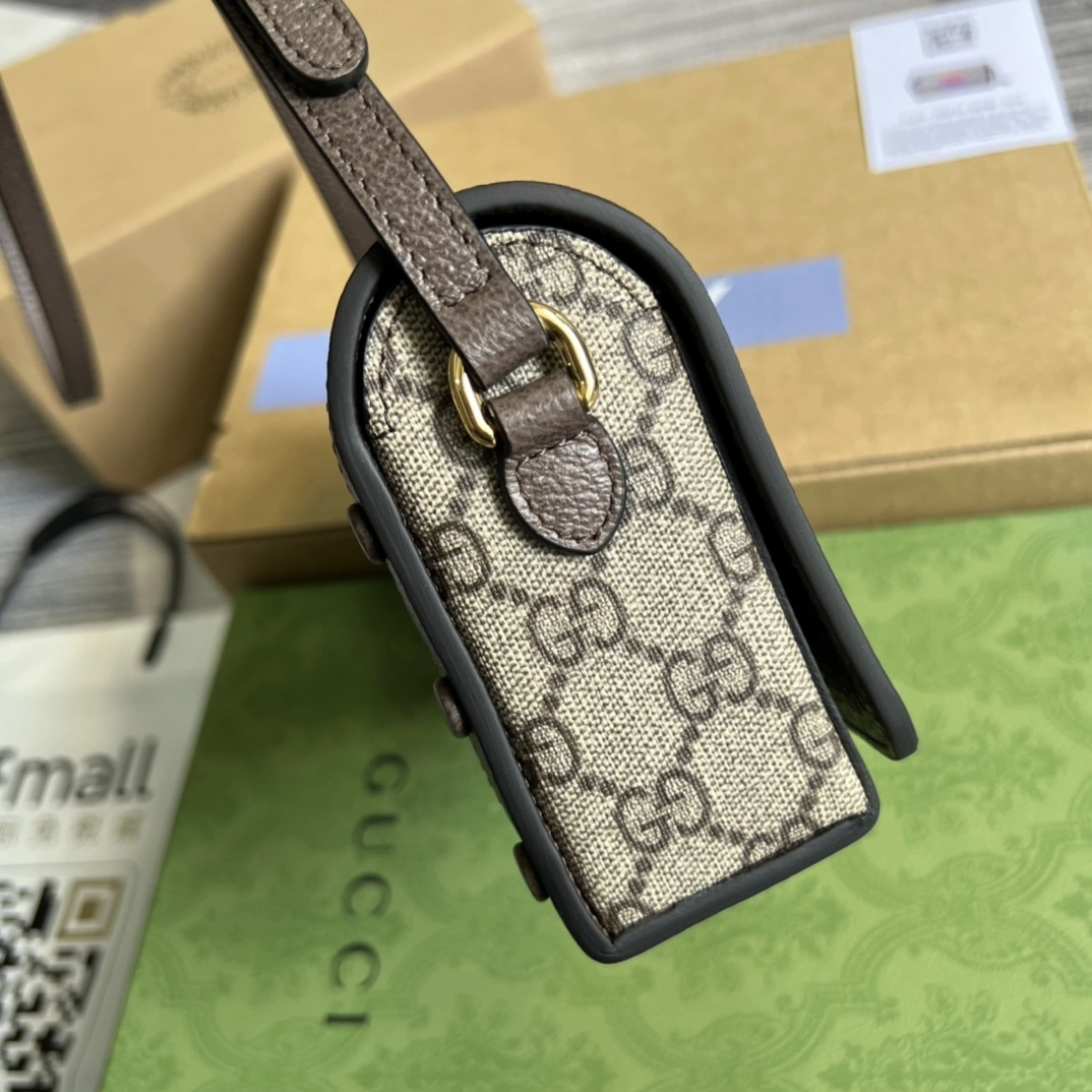 MOMO-- 700733-U5TAG-8679 high quality version item：C-B007F1836R