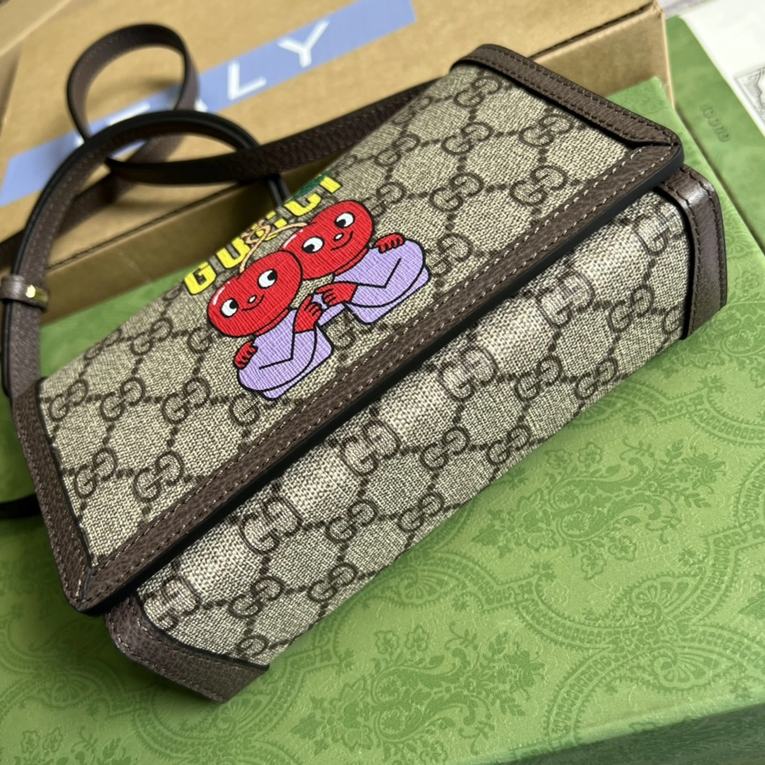 MOMO-- 700733-U5TAG-8679 high quality version item：C-B007F1836R