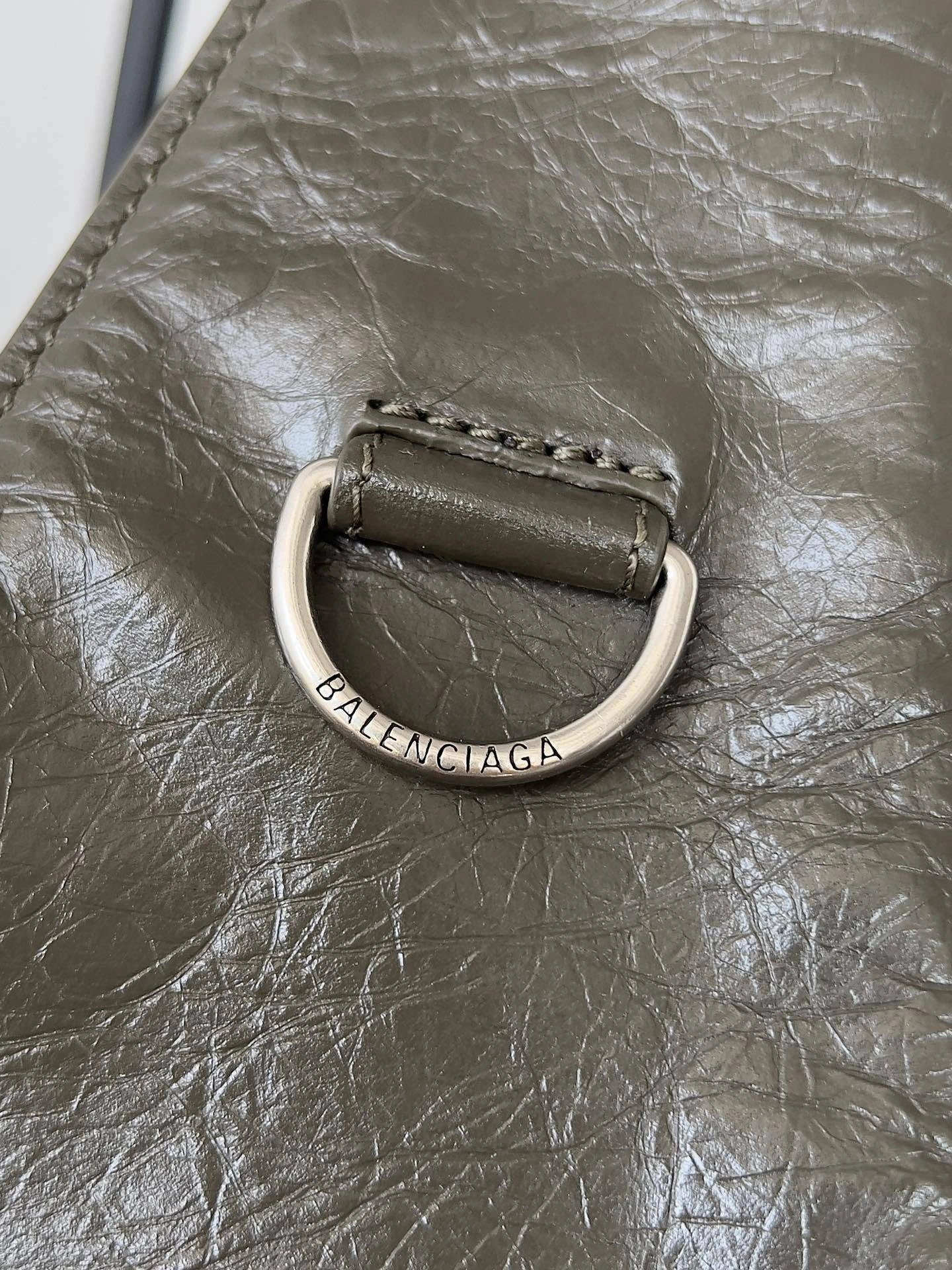 MOMO-- 702168210C83503 superbusy sheepskin item:C-B063L0884R